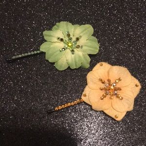 Crystal flower Bobby pins👗🛍